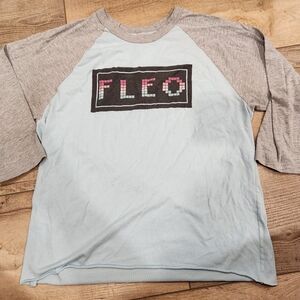 Medium Fleo baseball tee